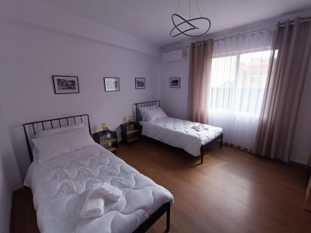 E&E Home Sweet Home Tiranë Luaran gambar